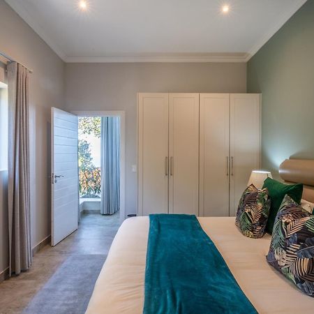 Seashore 2 Bedroom Luxury Unit - Breakwaters Haven Knysna Bagian luar foto